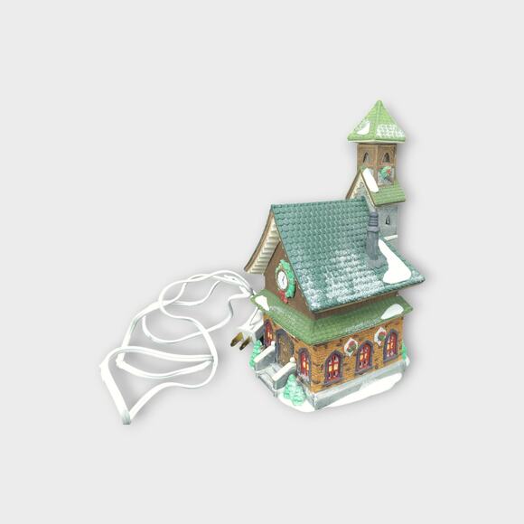 Retired Department 56 The Heritage Village North Pole Series North Pole Chapel - Picture 4 of 7